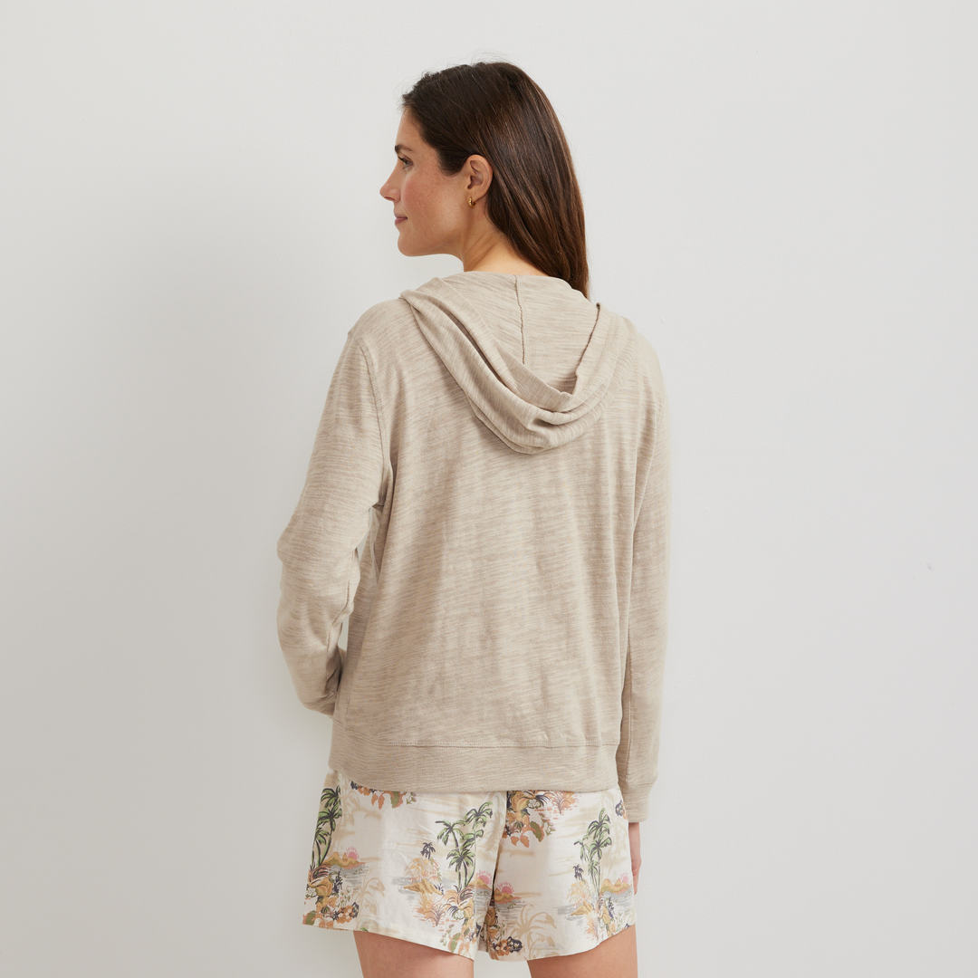 Women's full-zip hooded sweatshirt with front pockets