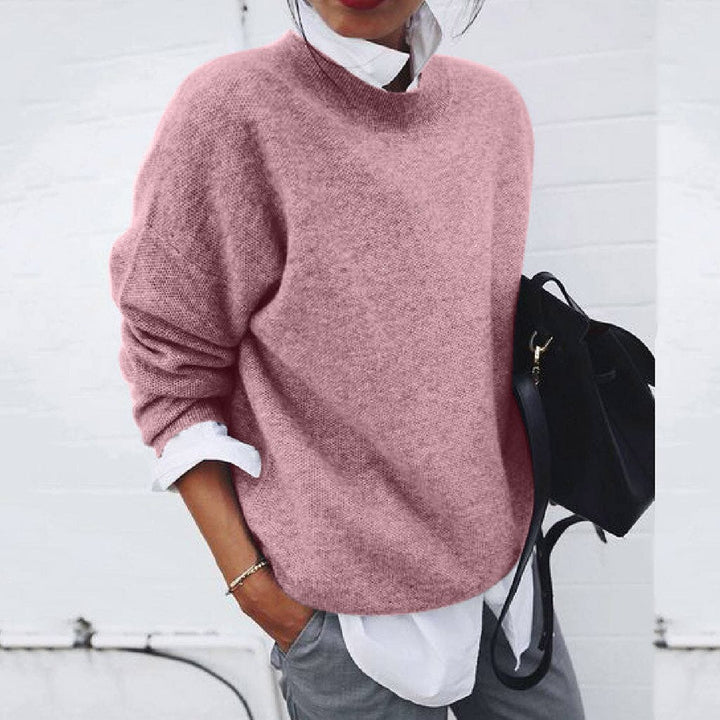 Women's relaxed crew neck knit sweater with long sleeves