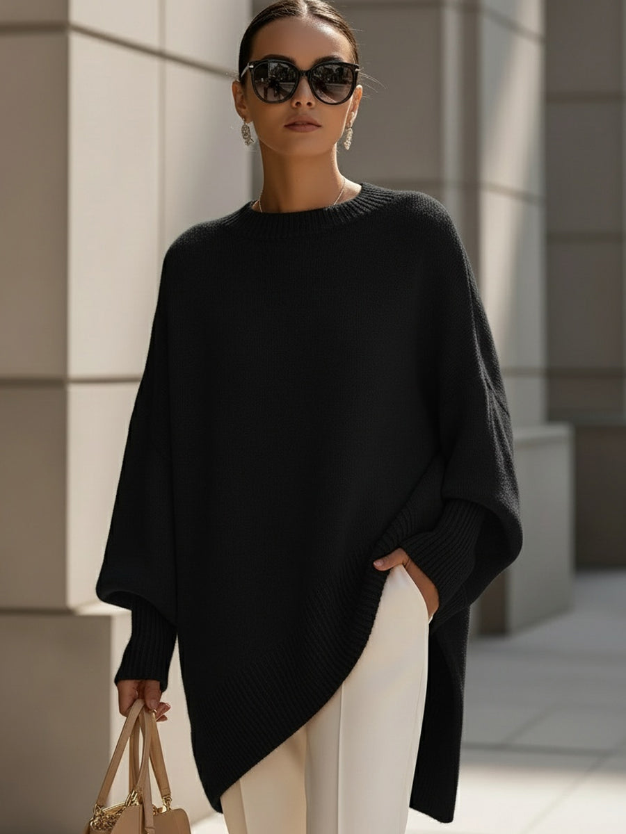 Women's oversized knit sweater with crew neck