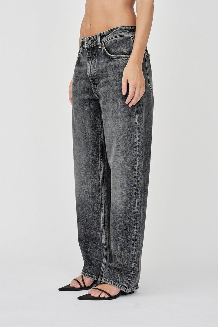 Women's black straight-leg 5-pocket jeans, mid-rise