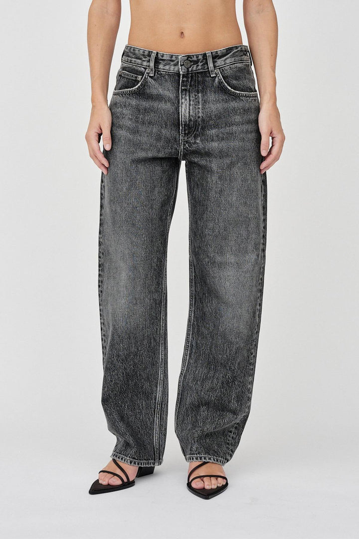 Women's black straight-leg 5-pocket jeans, mid-rise