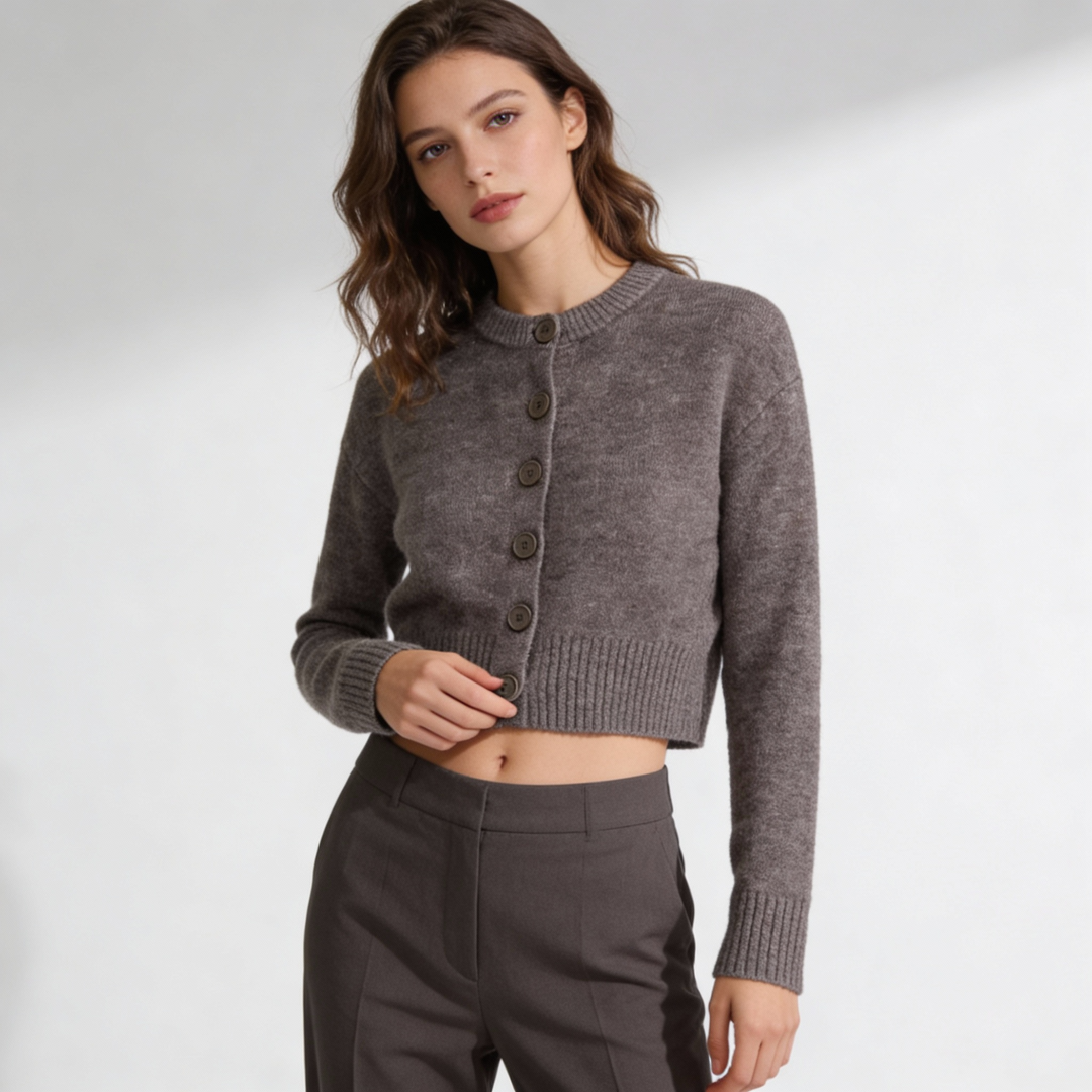 Anisa | Knit Cropped Cardigan with Button Front