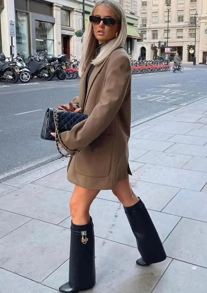 Diana | Classic Boots with Refined Detail