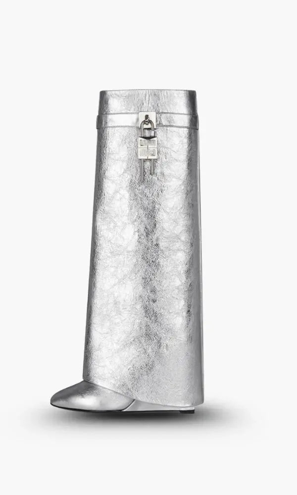 Diana | Classic Boots with Refined Detail