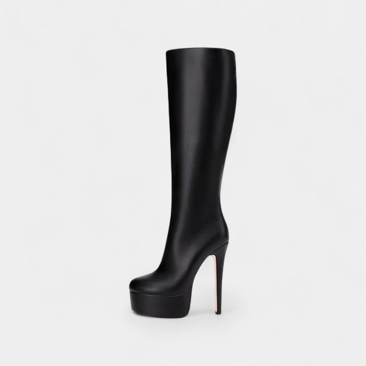 Hiba | Classic Boots with Refined Detail