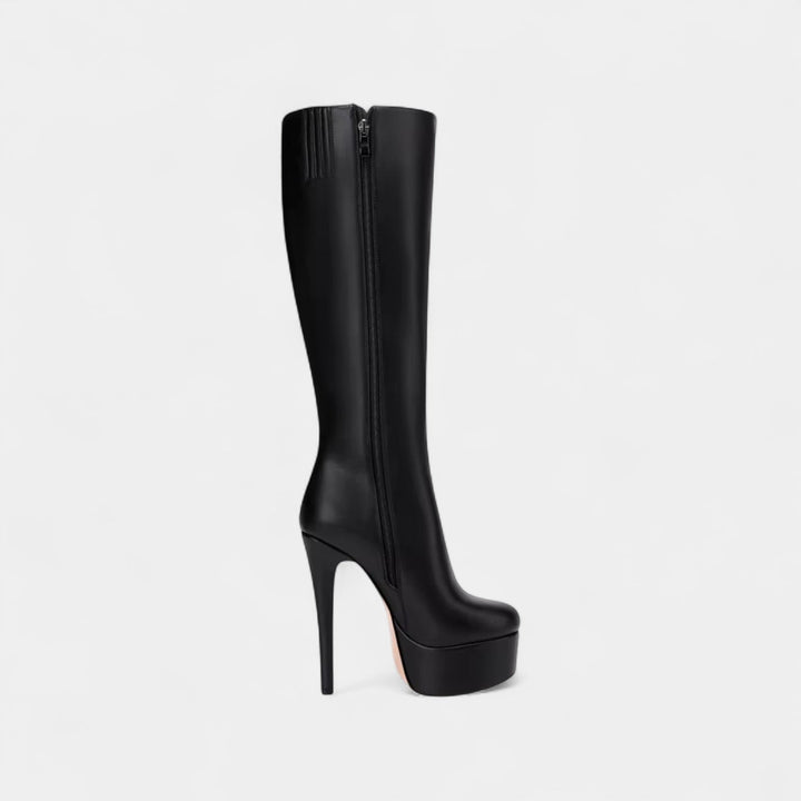 Hiba | Classic Boots with Refined Detail
