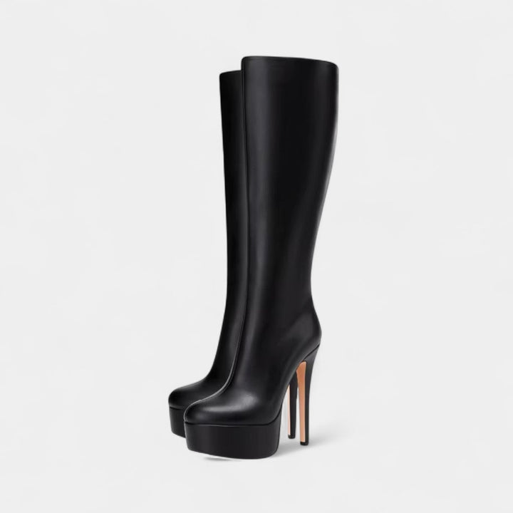 Hiba | Classic Boots with Refined Detail