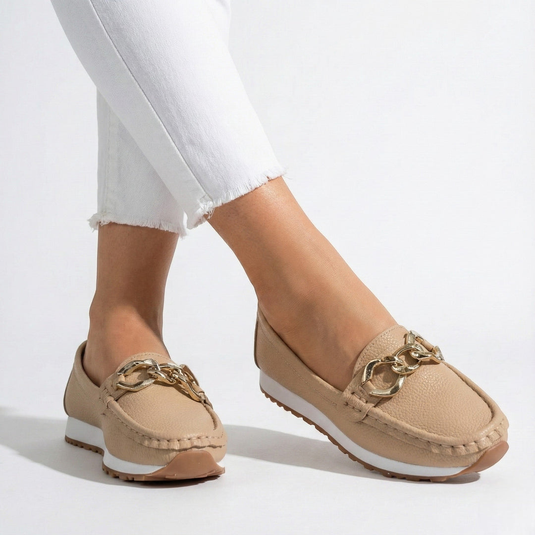 Hina | Classic Flats with Refined Detail