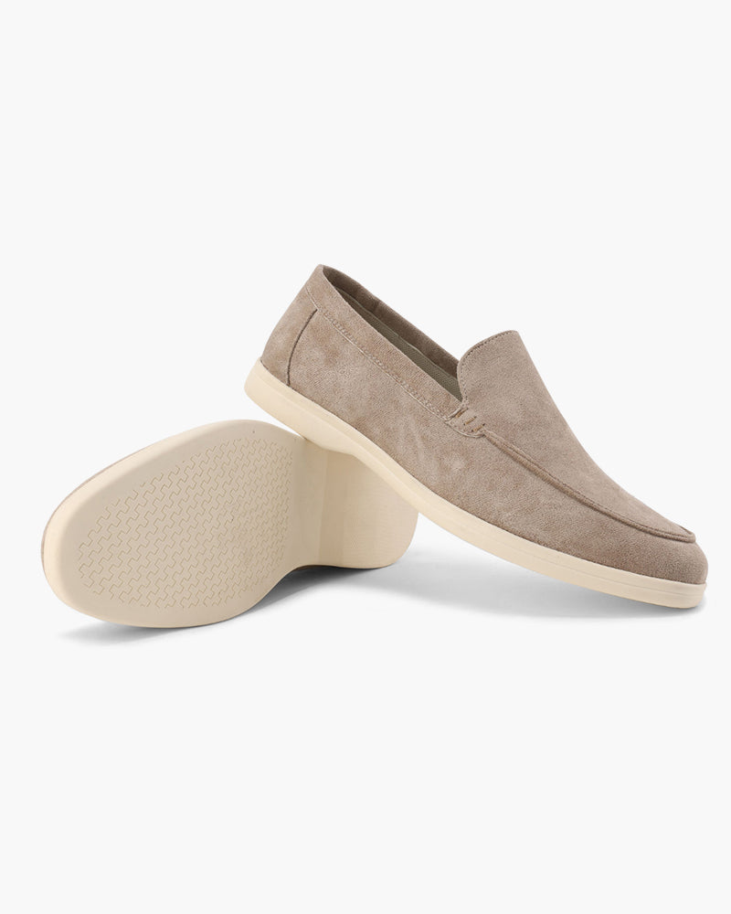 Men's slip-on loafers with stitched apron toe and low sole