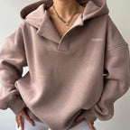 Women's oversized hooded sweatshirt with long sleeves