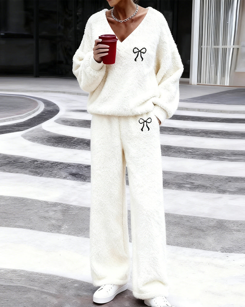Women's fleece two-piece set with bow embroidery and wide-leg trousers