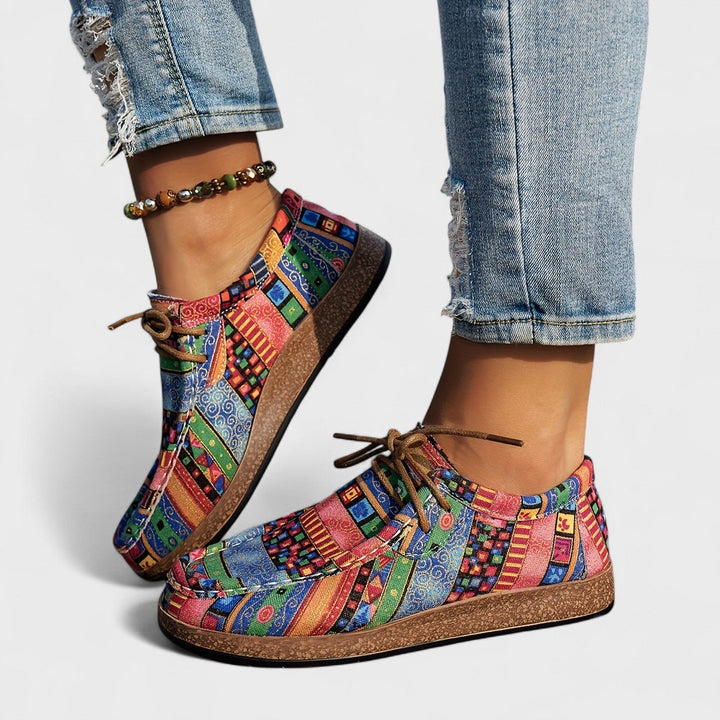 Patterned canvas lace-up trainers with a speckled flatform sole
