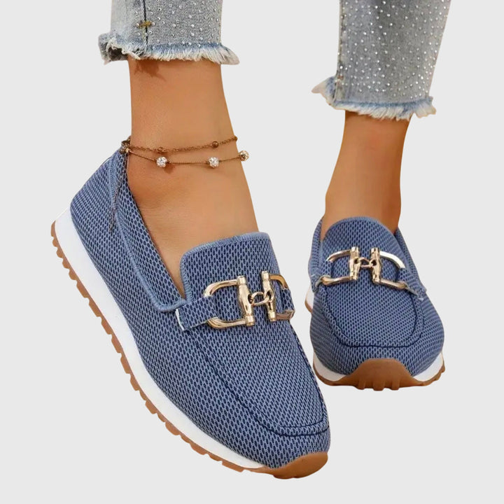 Orthopedic loafer sneakers with round toes and metal buckle detail