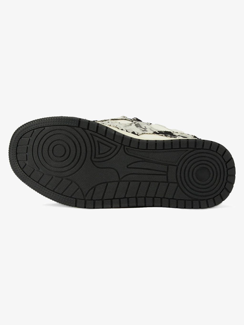Black camouflage high-top board sneakers with white laces
